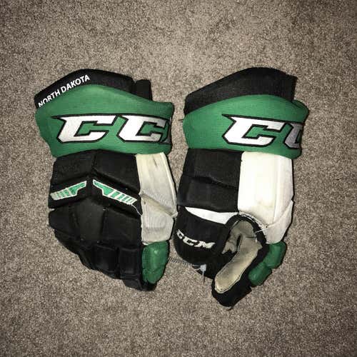 University of North Dakota Pro Stock NCAA CCM Tacks Hockey Gloves 14"