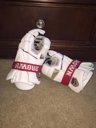 Brown Maverik Max Gloves