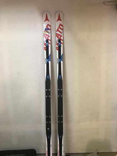195 Atomic FIS Raceroom GS Skis w/  bindings