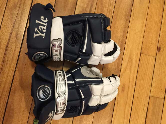 Yale Maverik M3 Gloves - 13"
