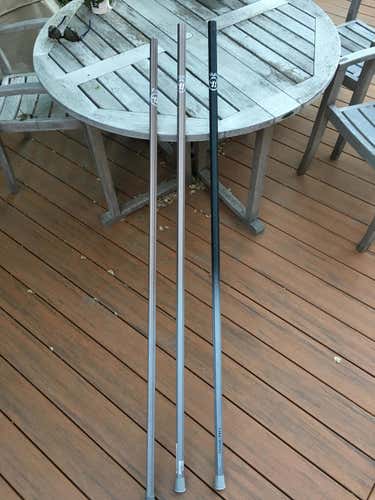 Warrior Evo Defense Lacrosse Shaft