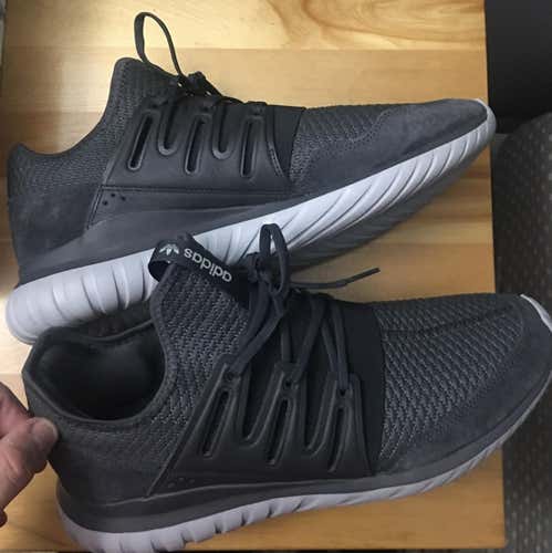 brand new wolf grey adidas tubular shoes size 12