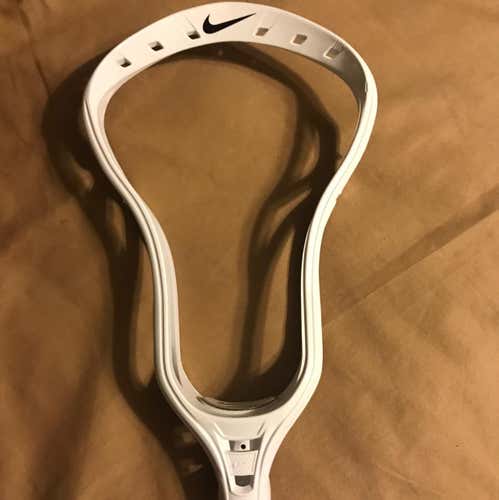 Nike Lakota U