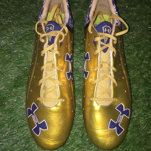 Notre Dame Team Issued Under Armour Banshee Low Cleats | Size 11.5