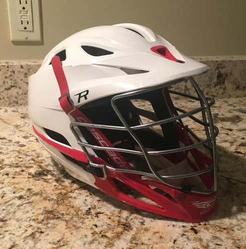White Cascade R Red chin Red chinstrap