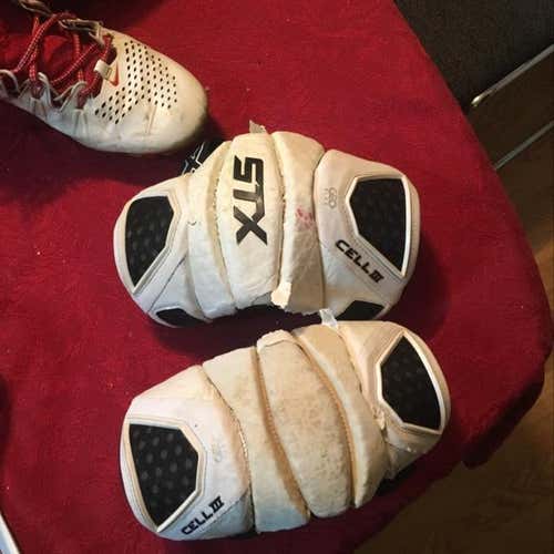 stx cell 3 elbow pads