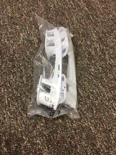 Brand New GRAF Cobra NT 3000 Pair Holders Size 263   7-7.5 skate.    $40.00.  No trades
