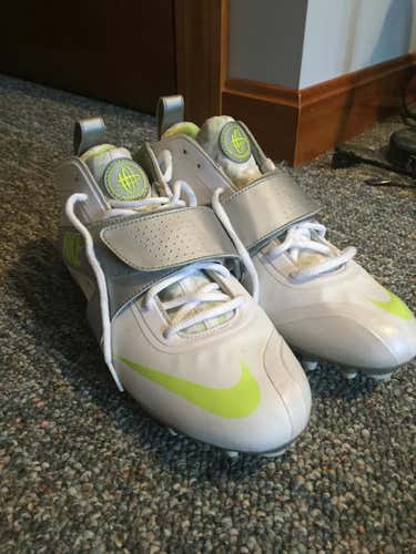 Nike Huarache 3 cleats- Size 9.0