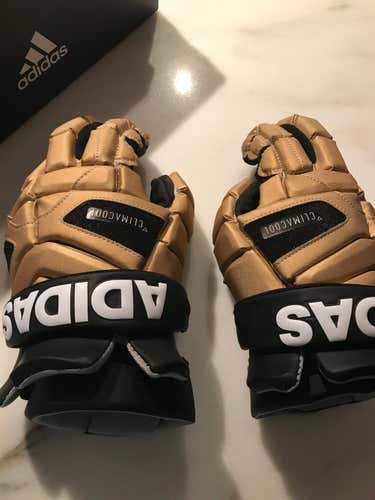 EQT BERSERKER LACROSSE GLOVES (Myles Jones Addition)