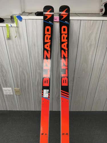 World Cup 195 Blizard GS Skis 35m