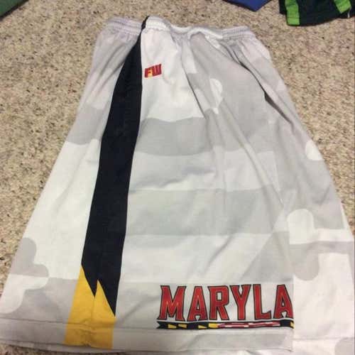 F2W Maryland White Ops Shorts Sz Adult Large