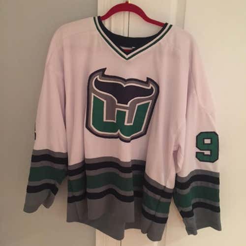 Hartford Whalers Shanahan Jersey 90's