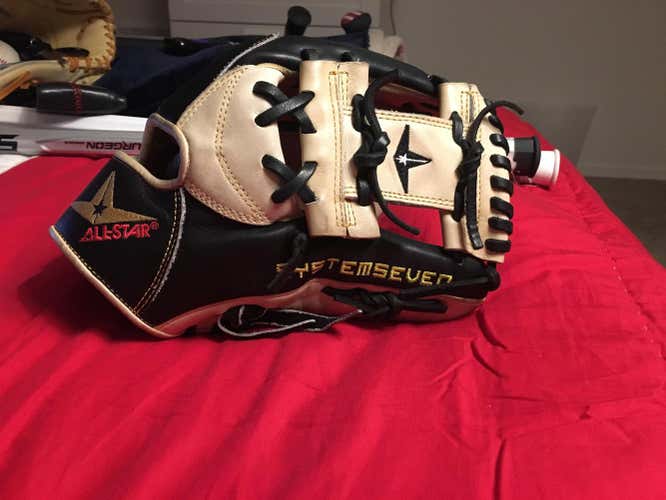 *LN Alistar Series 7 11.5 Infield Glove*