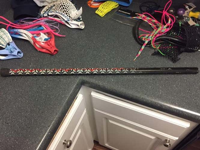 Brine Swizz 7075 Alloy Black/Red/Grey Shaft Used