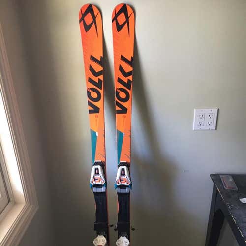 166 Volkl GS Skis