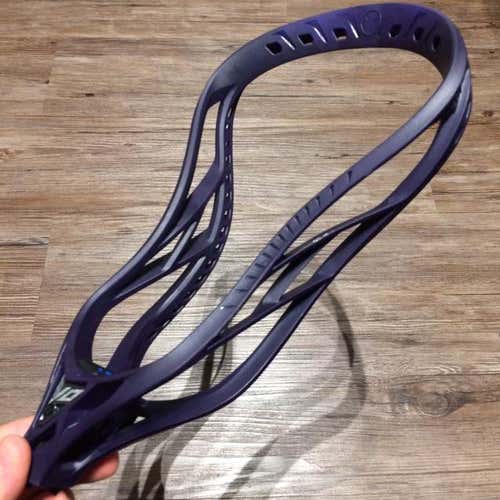 Warrior Evo 5 (BNWOT - Navy)