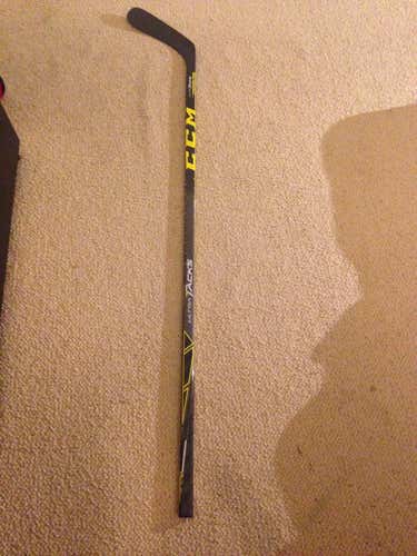 Pro Stock CCM Ultra Tacks Left Handed Stick, P92, Grip, 85 Flex