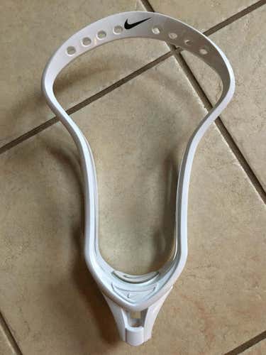 Brand New Nike CEO w/ free stringing kit