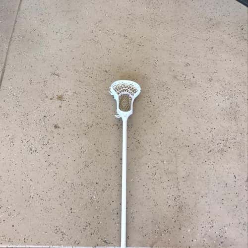 All white ECD mirage on a metal 2 LE