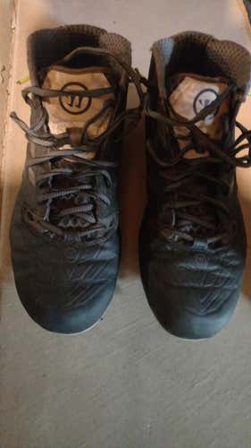 Warrior cleats size 10 mens