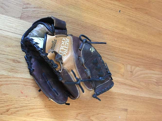 Used Mizuno, Size 12.5"