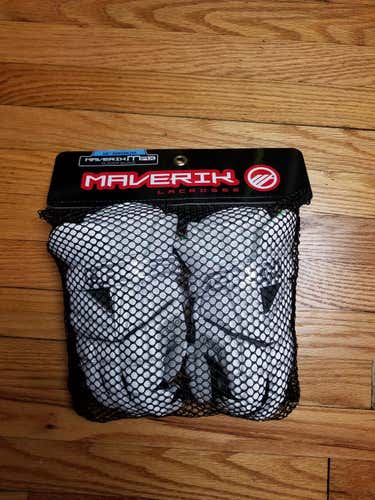 Brand New Maverik Max Gloves size M