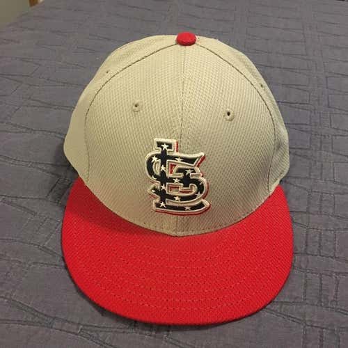 7 1/4 Cardinals 4th July Hat
