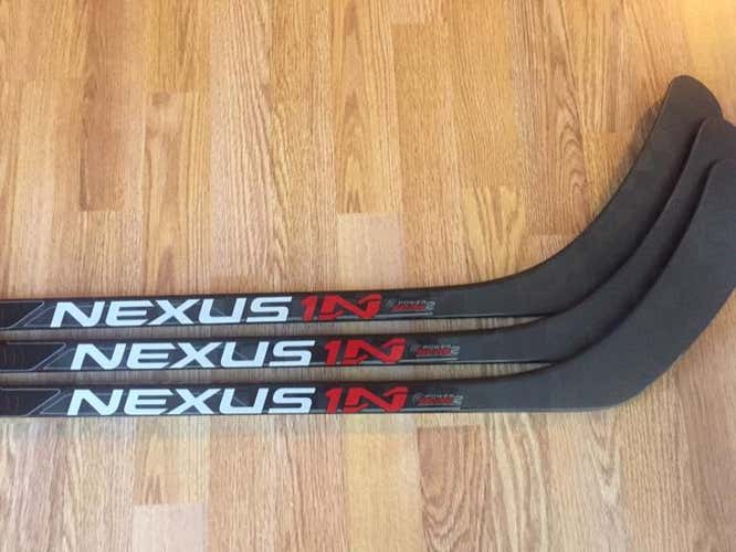 *NEW* 3 New Bauer 1N RH Sticks 77 Flex P92