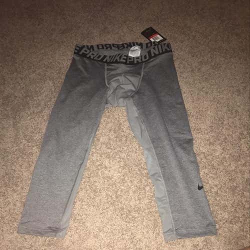 BRAND NEW nike 3/4 compression pants