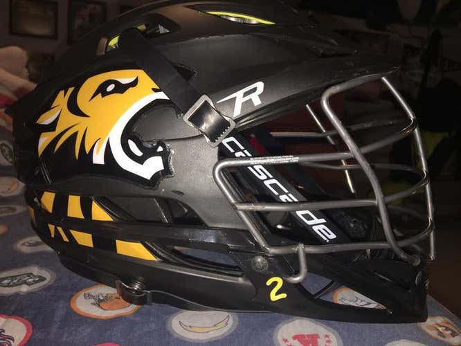 Cascade Matte Black R Lacrosse Helmet