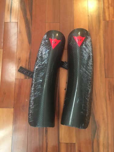 Dainese Carbon Shinguards