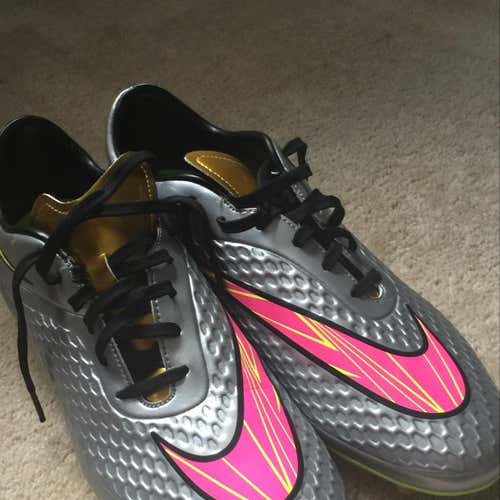 Nike Hyper Venom