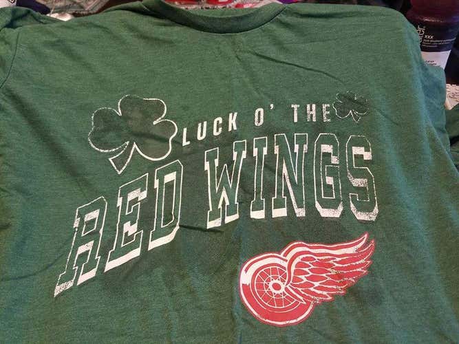 RED WINGS - ST. PATRICKS DAY T-Shirt
