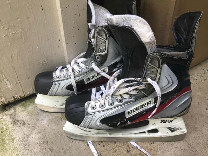 Bauer Vapor APX Custom Skates