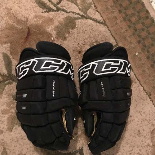 CCM 4 Rolls Black Size 14