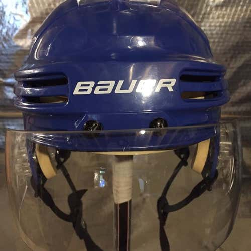 Bauer 4500 Hockey Helmet with Oakley Visor Blue Medium Pro Stock BHH4500M