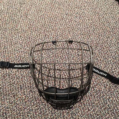Bauer Re-Akt Cage
