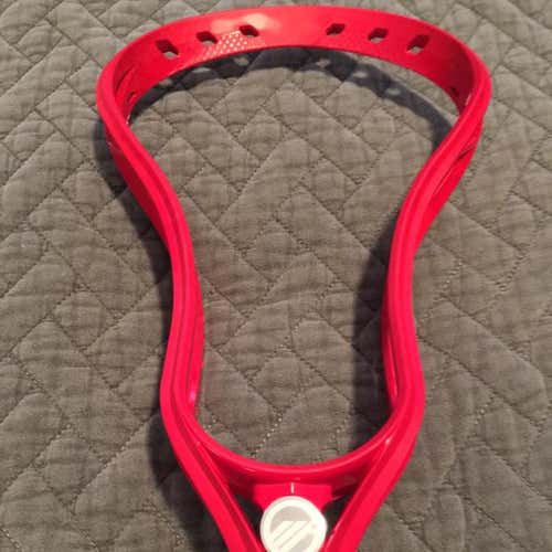 BN Dyed Red Maverik Tactik