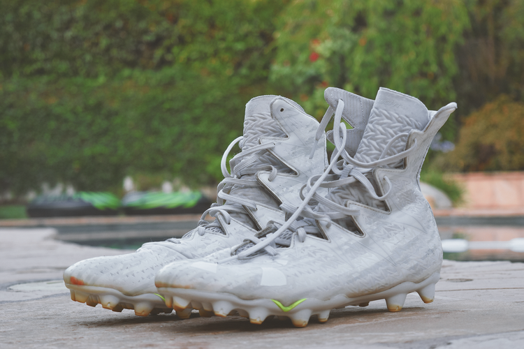 Under Armour Highlight Cleats 12