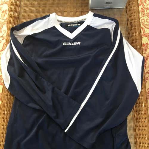 Bauer Team Practice Jersey. Size Senior Small. Color Navy Blue