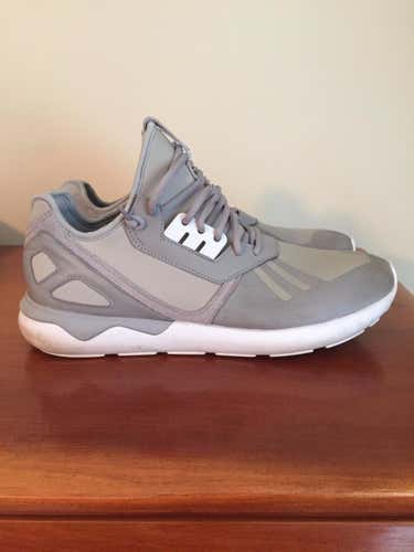 (LIGHTLY USED) Adidas Tubular Runner Size 12