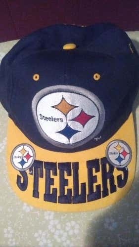Vintage Pittsburgh Steelers Snapback Cap (Draft-style)