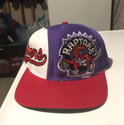 Vintage Toronto Raptors Snapback