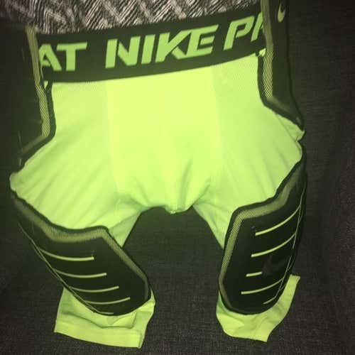 Nike Pro Combat Hyperstrong 3.0