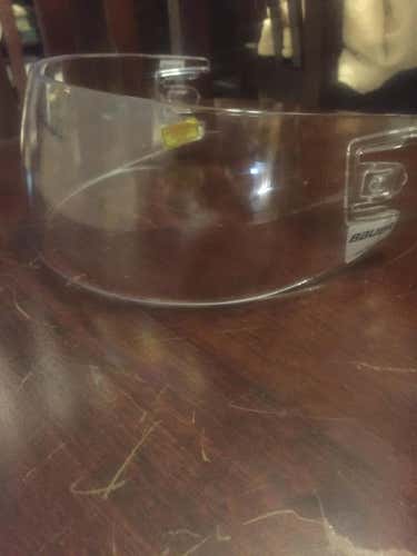 Bauer straight cut visor