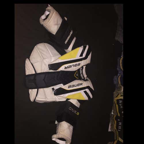 Bauer One.9 Senior Medium Chesty