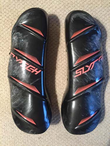 Slytech Shield Carbon Shinguards - Standard