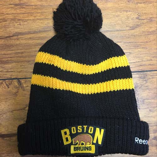 Boston Bruins Winter Classic Beanie W Pom Pom