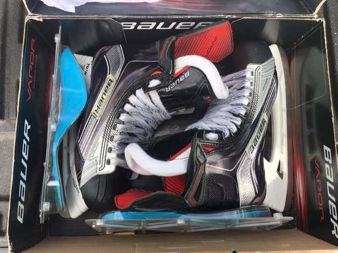 Brand New Bauer 1x Skates