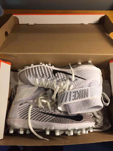 Brand New Nike Lunarbeast TD Cleats